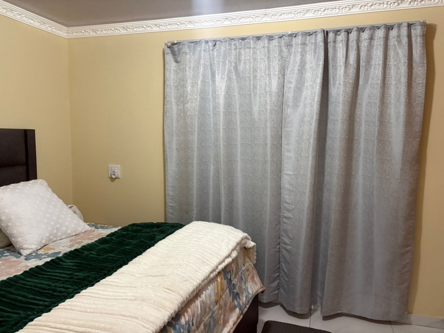 To Let 1 Bedroom Property for Rent in Tlhabane West North West